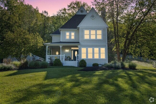Building Photo - 3560 St Albans Rd Rental