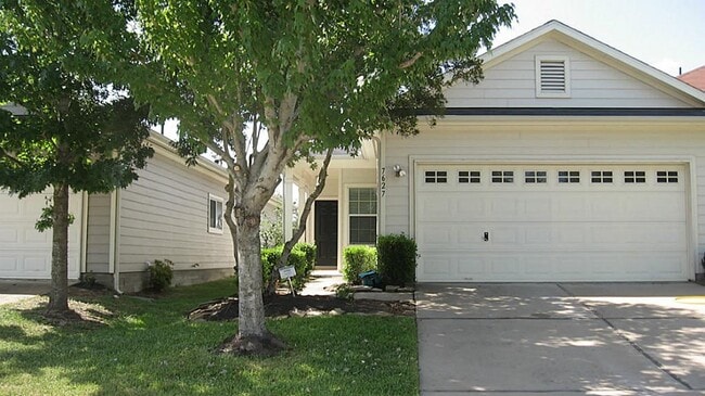 Photo - 7627 Fallen Leaf