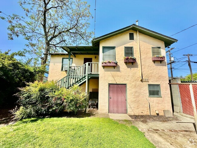 Building Photo - 387 N Glenn Ave Unit 383 N Glenn Ave Rental