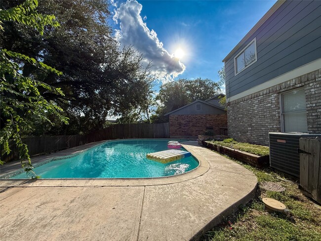 3543 Duncaster Dr