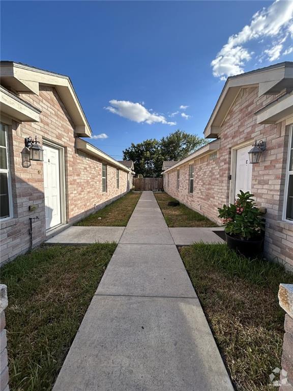 Building Photo - 206 W Albatross Ave Unit A Rental