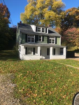 Primer piso y mitad del segundo piso de este dúplex - 1296 Butler Rd Unidad 1296A