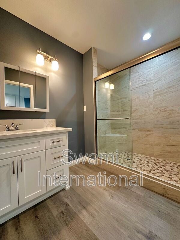 Photo - 1716-1718 1/2 W. 49th St. Unit 1718 2/3