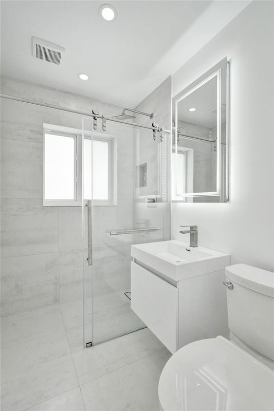 Photo - 1960 SE 5th Ct