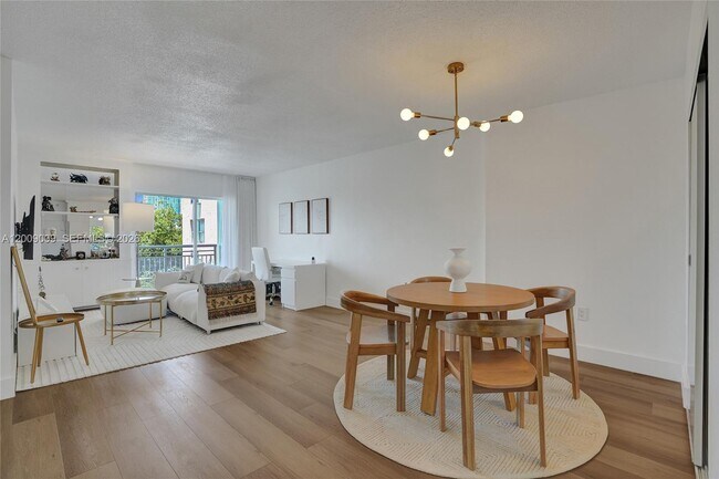 Photo - 400 Kings Point Dr Unit 418