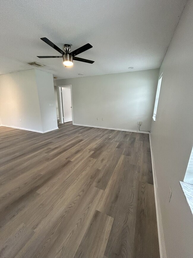 Photo - Dr. Phillips 4 Bedroom 2 Bathroom,