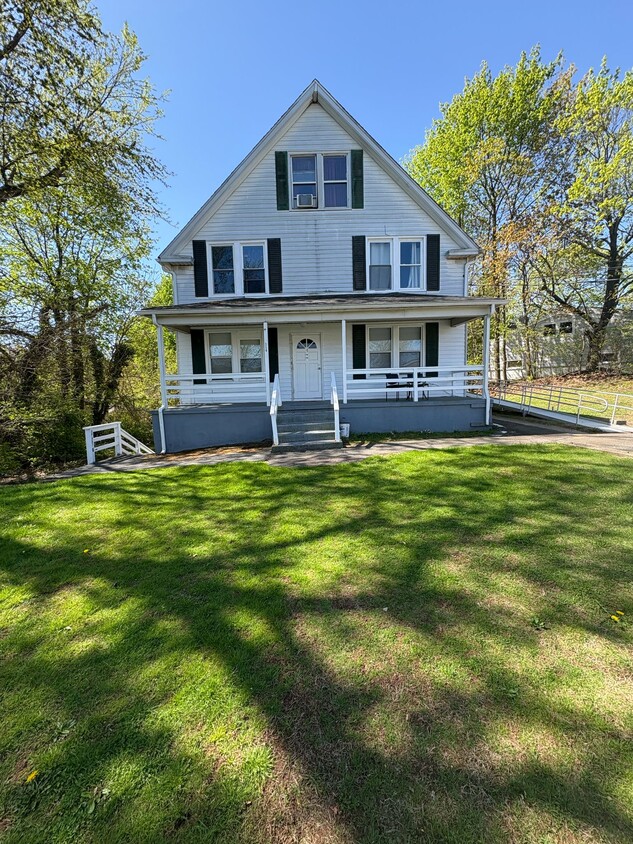 Photo - 116 Old Foxon Rd (East Haven, CT)