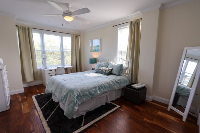 Photo - 1008 Tremont St Unidad 9