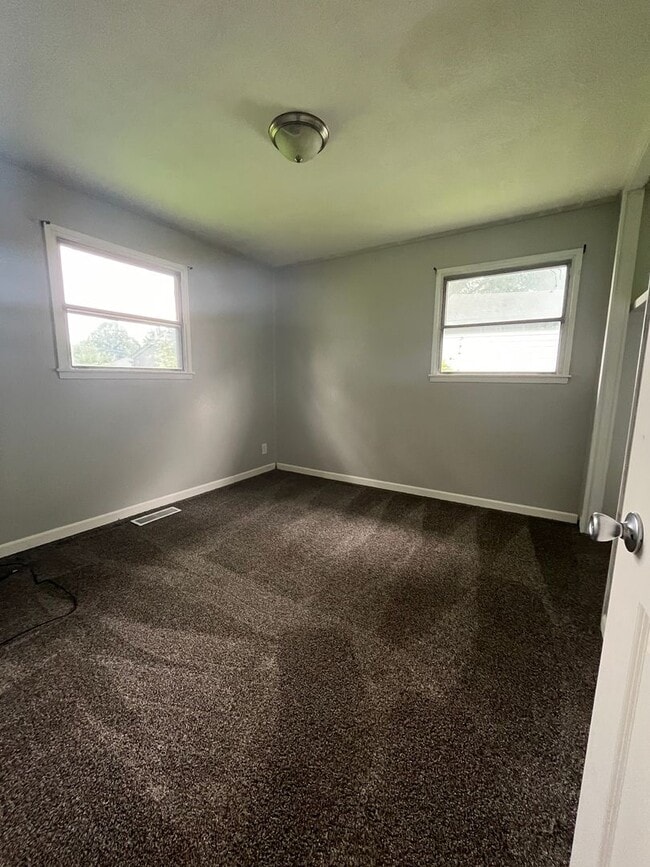 Photo - 1139 Littlefield Rd