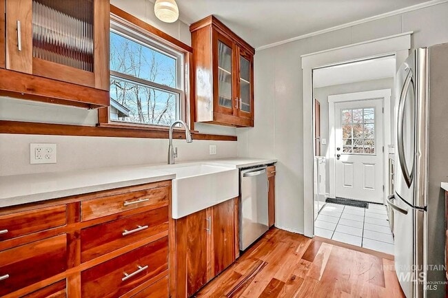 Photo - 2818 W Edson St