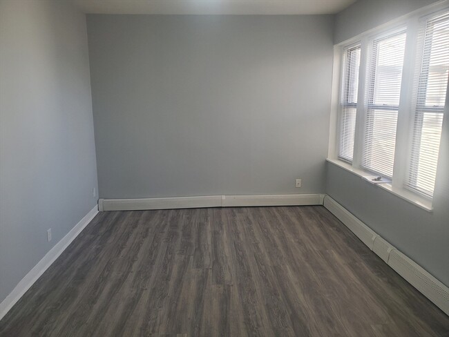 Photo - 14 Abbotsford St Unit 8