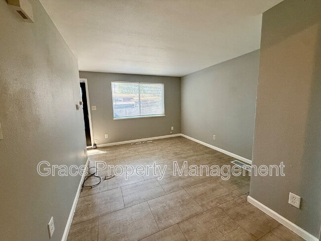 Photo - 7899 York St Unidad #2