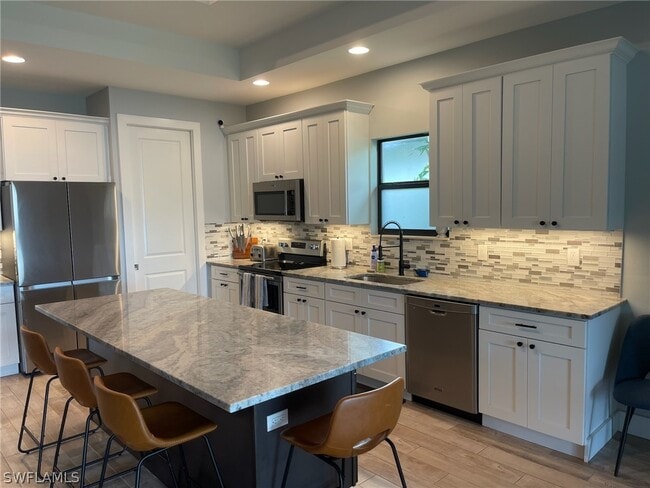 Photo - 3128 Woodside Ave