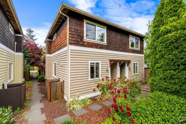 Building Photo - 9167 23rd Ave NE Rental