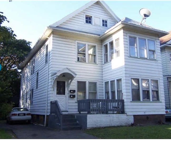 Building Photo - 183 Delamaine Dr