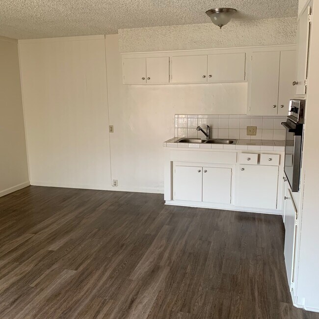 Sala de estar - 8823 Ocean View Ave