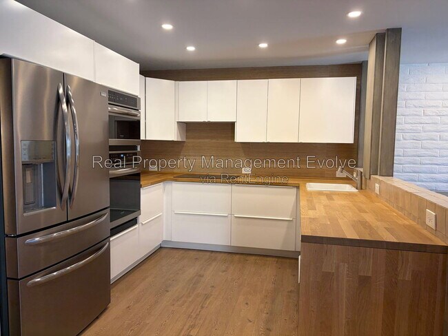 Photo - 7401 E Northland Dr Unit 7