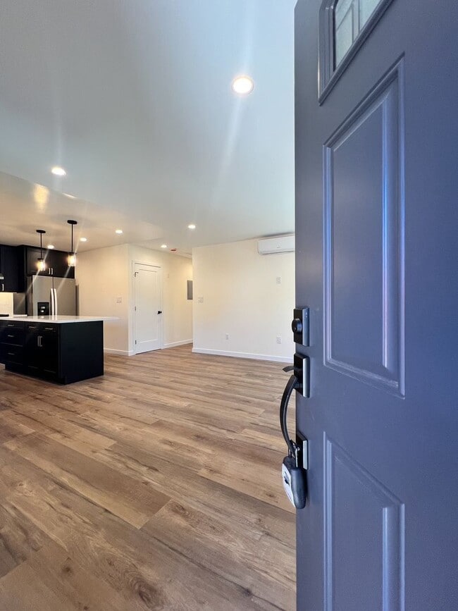 Photo - 174 Chelsea Ave Unit A