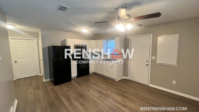 Photo - 1056 Patton St