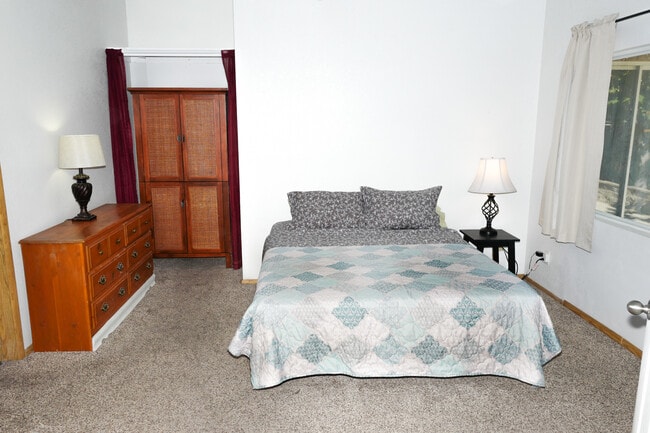 Photo - 501 Holick Ave Unit #2