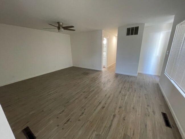 Photo - Beverly -Duplex Unit 2