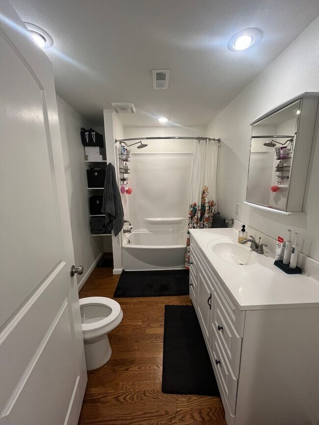 Photo - Gorgeous private home in Altavista!