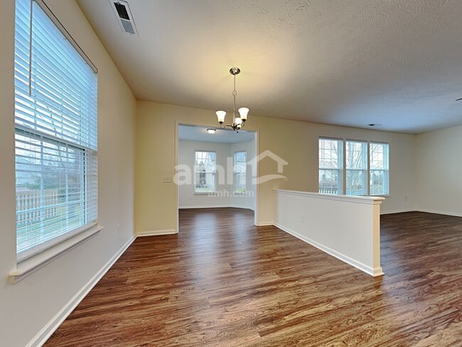 Photo - 16250 Milhousen Trail