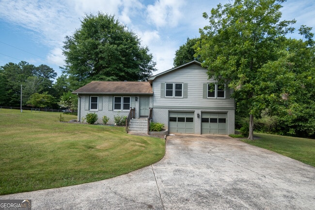 Building Photo - 1030 Carriage Hill Rd