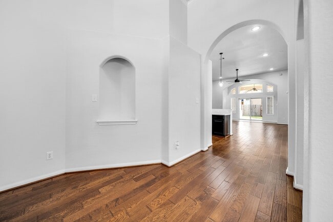 Photo - 13806 Windsor Garden Ln