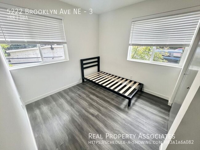 Photo - 5222 Brooklyn Ave NE Unit 3