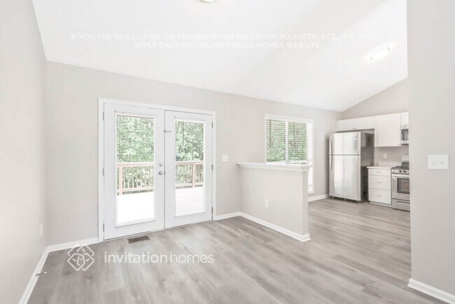 Photo - 731 Marble Arch Ave