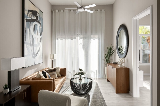 Photo - Perla Gem Lake