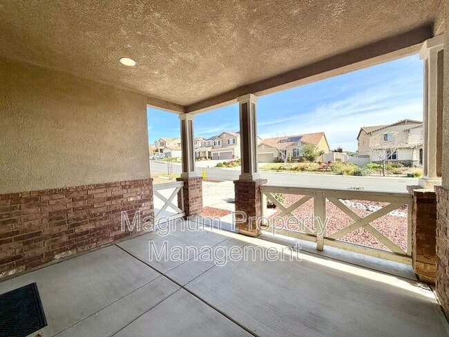 Photo - 34124 Thistlewood Ave