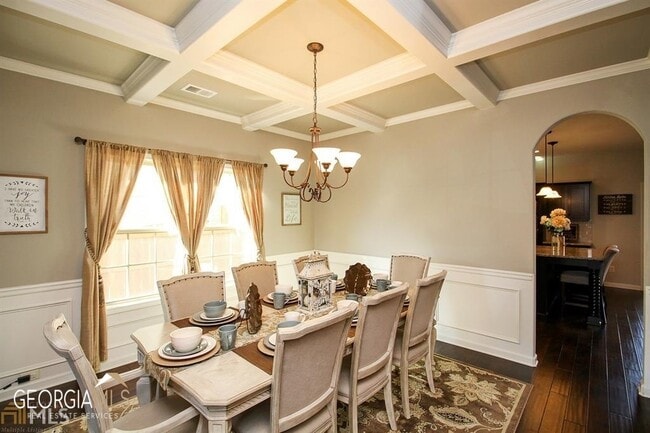 Photo - 345 Cliffhaven Cir