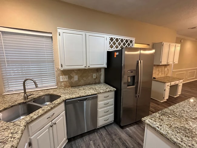 Photo - 822 Claire View Dr