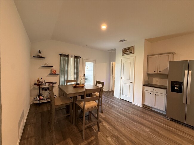 Photo - 5607 Redstone Gardens Dr