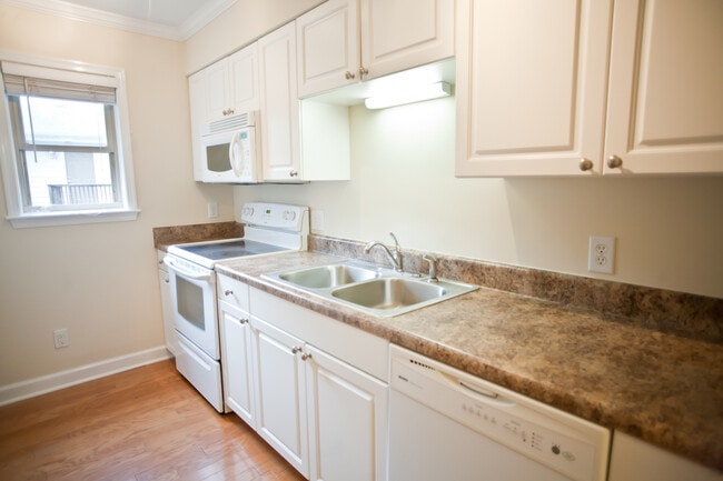 Photo - 1513 E Franklin St
