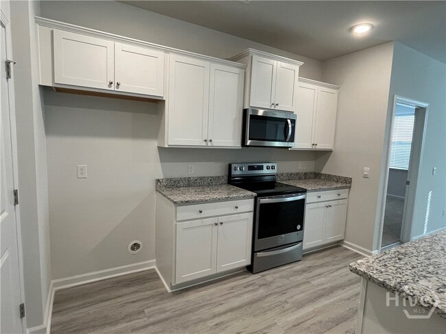 Photo - 142 Charles Ln