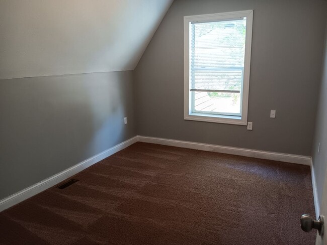 Photo - For Rent: 4-bedroom 2-bathroom single family home! COMING SOON