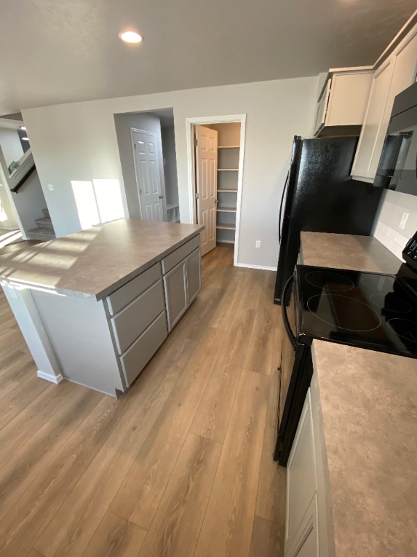 Photo - 1725 SW Miner St