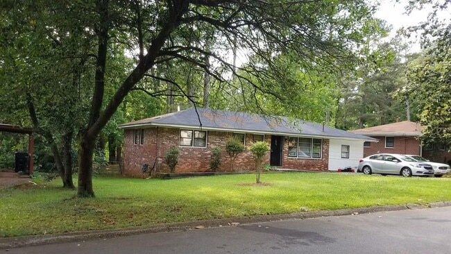 Building Photo - 3963 David Dr