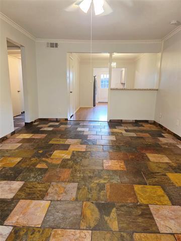 Photo - 4211 Newton Ave Unidad 107