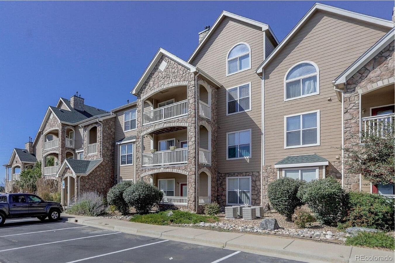 Photo - 18929 E Warren Cir Unit 303