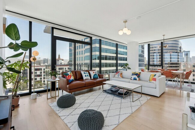 Building Photo - 38 N Almaden Blvd Unit 1123