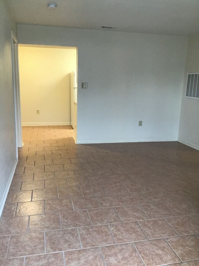 Building Photo - 8515 Leake Ave Unit B