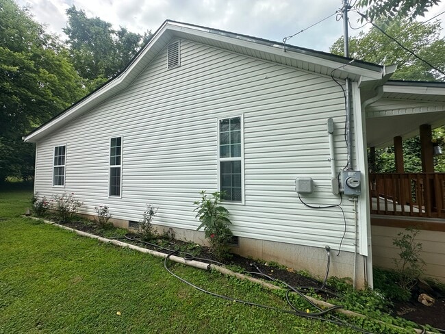 Photo - 1128 Commerce St