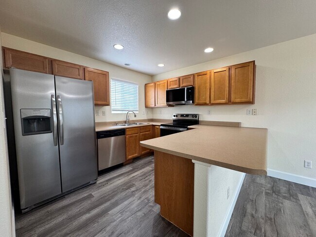 1832 Riverwalk Pkwy