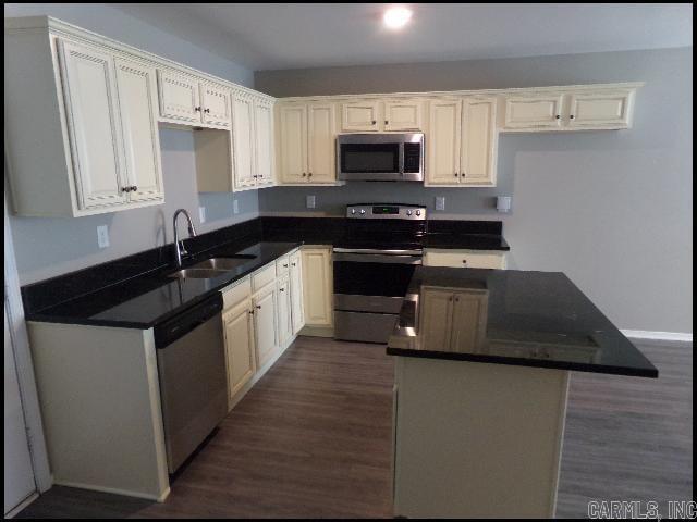 Photo - 9 Kirkland St