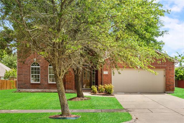 1738 Rock Ridge Dr