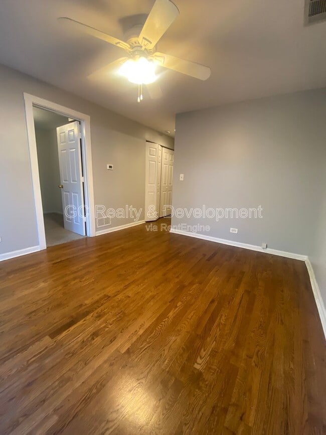 Photo - 2156 W Belle Plaine Ave Unit 1b